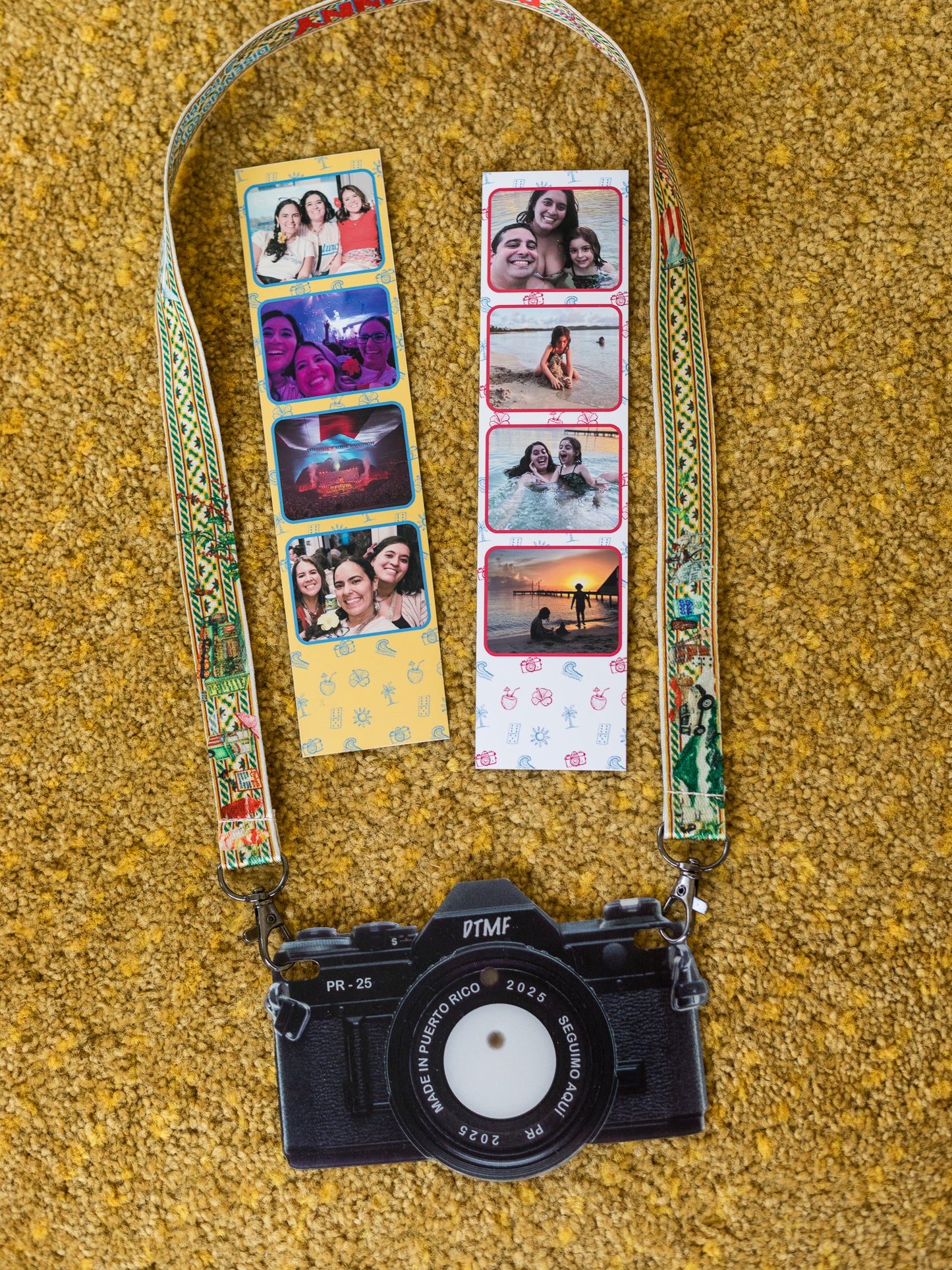 [Limited Edition] La Isla del Encanto Photo Booth Picture Magnet